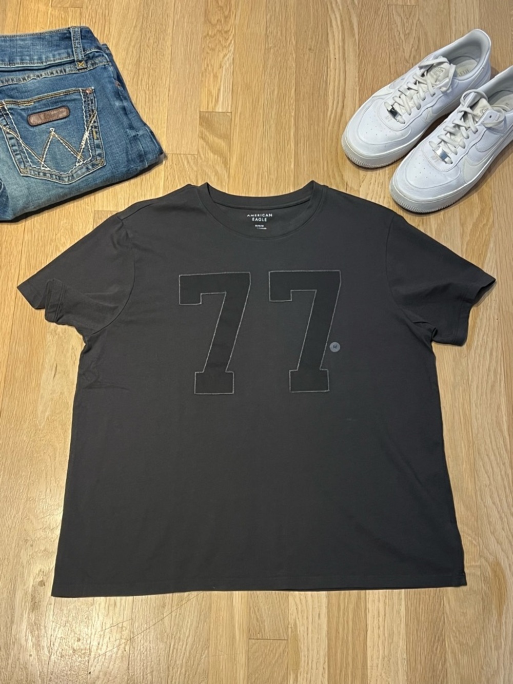 American Eagle 77 Graphic T Shirt Women M Black Vintage Wash NWT